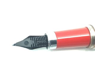 E742407-0 PLUMA ESTILOGRAFICA ALTA GAMA FERRARI