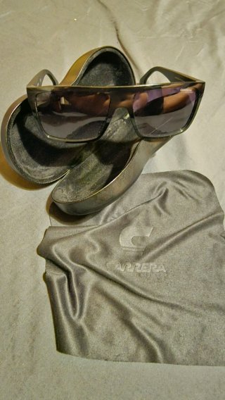 Gafas de sol Carrera negras y grises