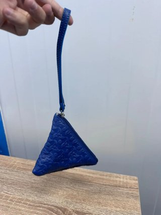 Monedero triangular piel Alhambra