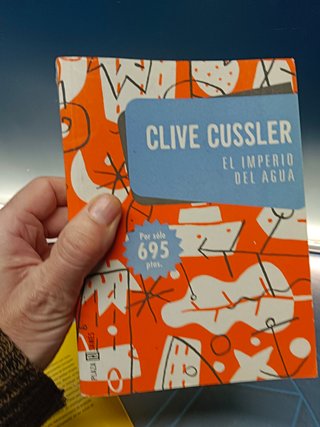 Dos novelas del autor clive cussler, el imperio del agua y amenaza bajo el mar