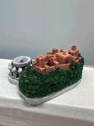 Figura Alhambra de Granada y Fuente