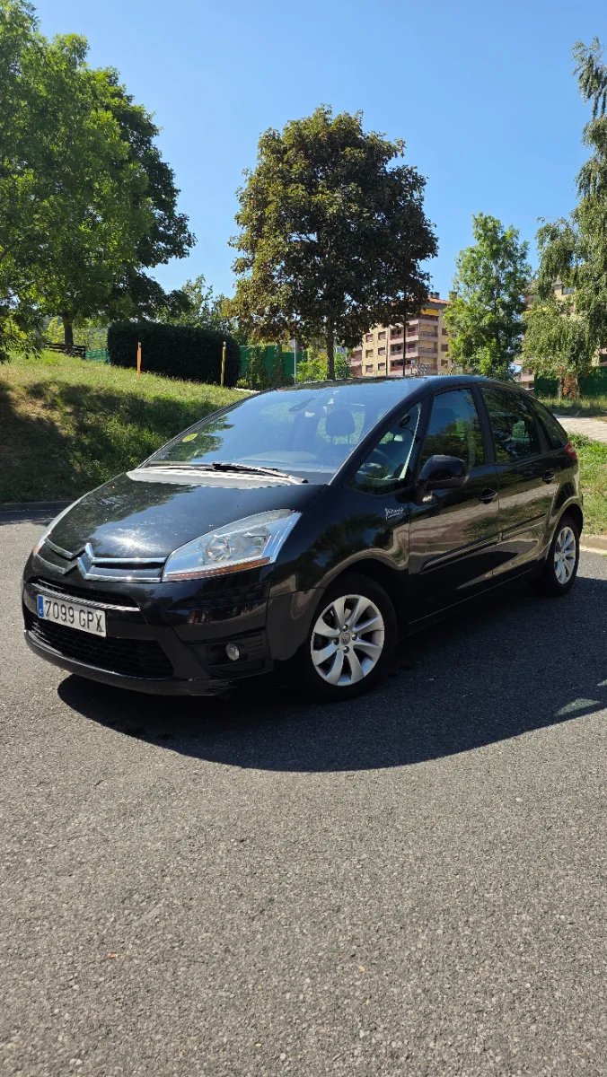 Citroen C4 Picasso 2010 - foto 1
