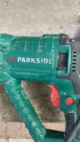 Martillo perforador y cincelador Parkside PBH 1050