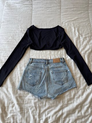 Top a maniche lunghe + jeans corti