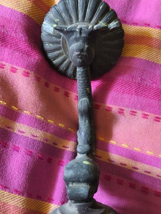Lámpara de bronce antigua