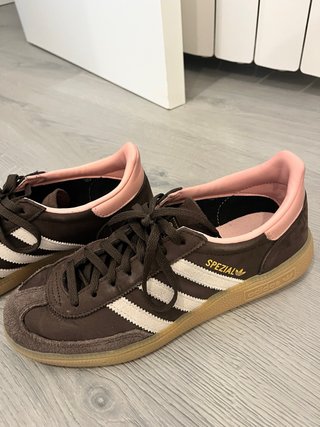 Zapatillas Adidas Spezial Marrones y Rosas