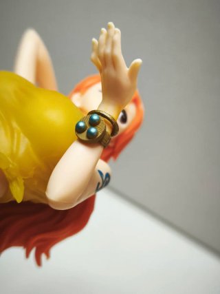 Figura Nami One Piece C II Banpresto (SIN CAJA)