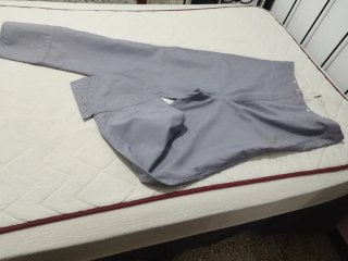 Pantalón celeste mil rallas