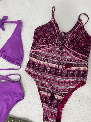 Lote Bikinis y bañador todo 35€