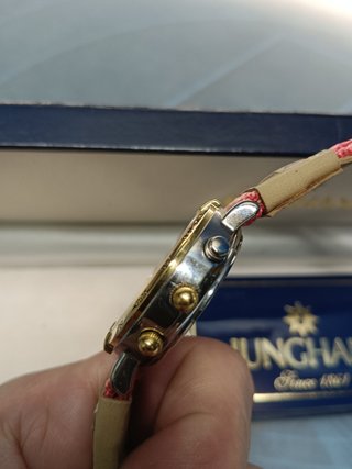 Reloj de pulsera cronógrafo Junghans. Nuevo.