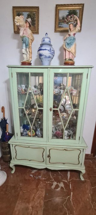 Vitrina antigua madera y cristal