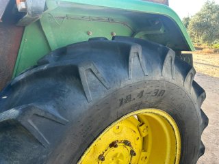 Tractor John Deere 2040