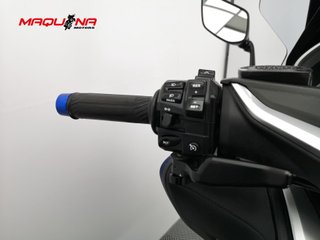 YAMAHA TMAX 530 DX 2017 34035 kms.