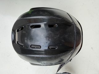 Casco Bauer Hockey Talla L