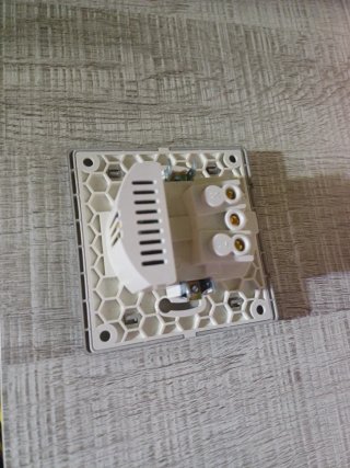 Enchufe Pared USB y Tipo-C
