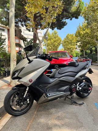 Yamaha TMAX 530 Maxi Scooter