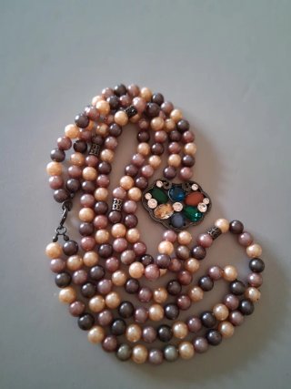 Collar Doble Hilera con Broche (Estilo Vintage)