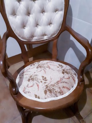 Mecedora Clásica Madera Tapizada