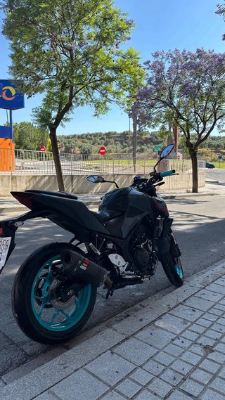 Yamaha MT-03 Negra/Gris