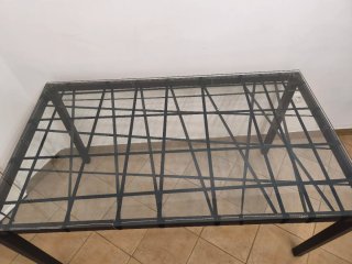 Mesa de comedor cristal y metal