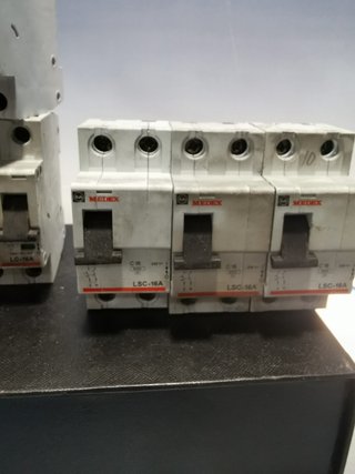 lote 5 Interruptores Automáticos Magnetotermicos , MEDEX, LSC-16A