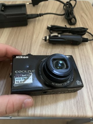 Nikon Coolpix S6100 16MP 7x Zoom Touchscreen