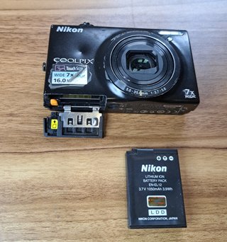 Nikon Coolpix S6100 16MP 7x Zoom Touchscreen