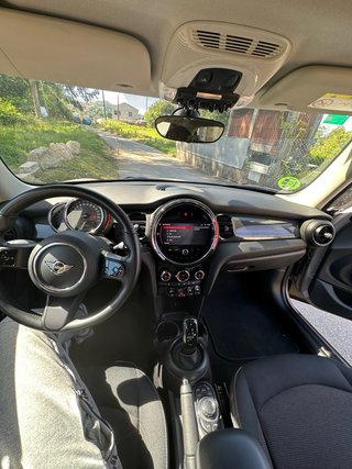 MINI Cooper F55 2022