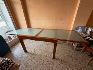 Mesa de comedor madera y cristal