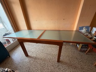 Mesa de comedor madera y cristal