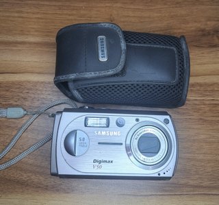 Samsung Digimax V50 Fotocamera Digitale 5MP
