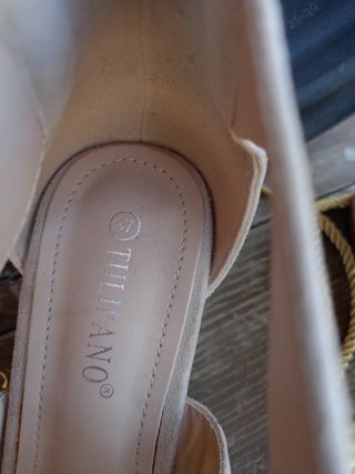 Sandalias beige sin estrenar