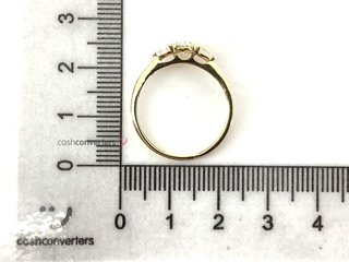 anillo oro 18k con piedra con diamante de laboratorio