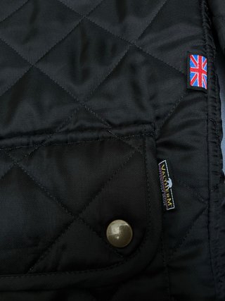 Chaqueta Belstaff acolchada negra