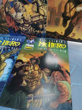 Lote 5 cómics Mr.Hero, Neil Gaiman