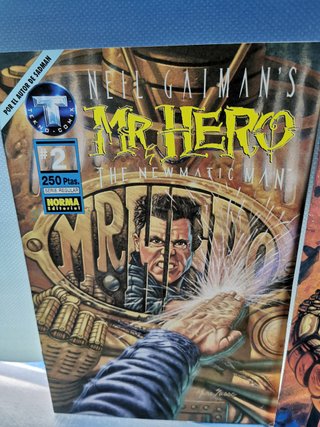 Lote 5 cómics Mr.Hero, Neil Gaiman