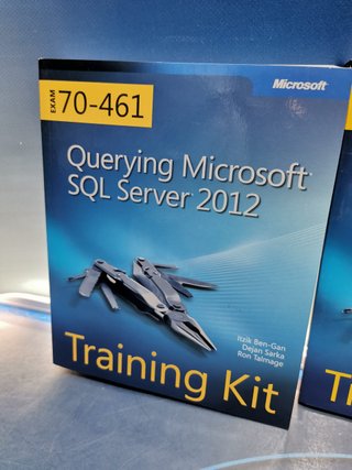 3 libros-Training Kit (Exam 70-461/ 70-462/ 70-463): Administering Microsoft