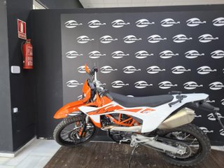 KTM 690 Enduro R 2026 | 293 km