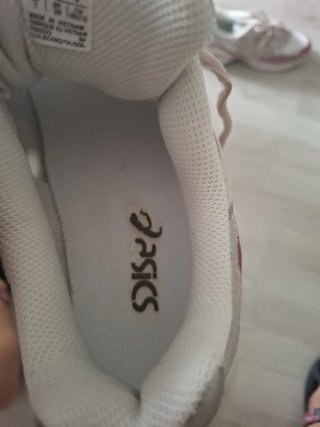 ASICS Bambas rosas y plateadas