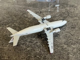 Avión AIRBUS A300-600 QATAR AIRWAYS Herpa 1/500