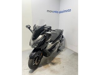 Honda Forza 300