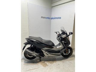 Honda Forza 300