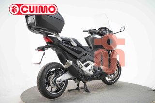 HONDA FORZA 750