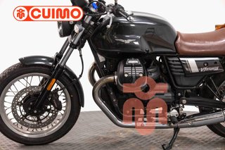 MOTO GUZZI V7 III
