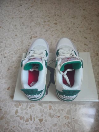 Jordan 4 Retro SB Pine Green Taglia 43
