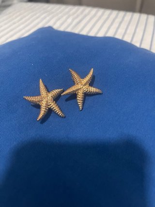 Pendientes estrella dorados