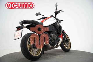 YAMAHA XSR 700