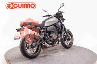YAMAHA XSR 700