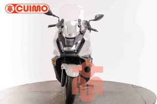 KYMCO SKYTOWN 125