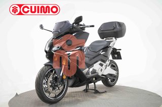 HONDA FORZA 750